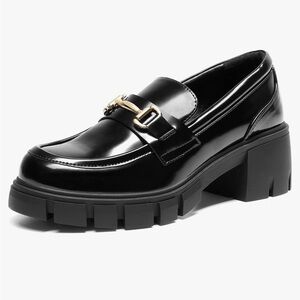 NWT DREAM PAIRS Women’s Platform Chunky Loafers